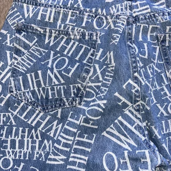 WHITE FOX BOUTIQUE ALL OVER SPELLOUT PRINT BAGGY JEANS HIGH WAIST WIDE LEG - L